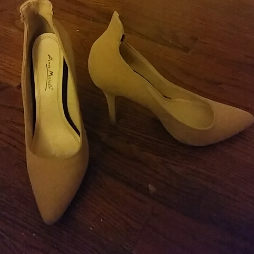 nude high heels